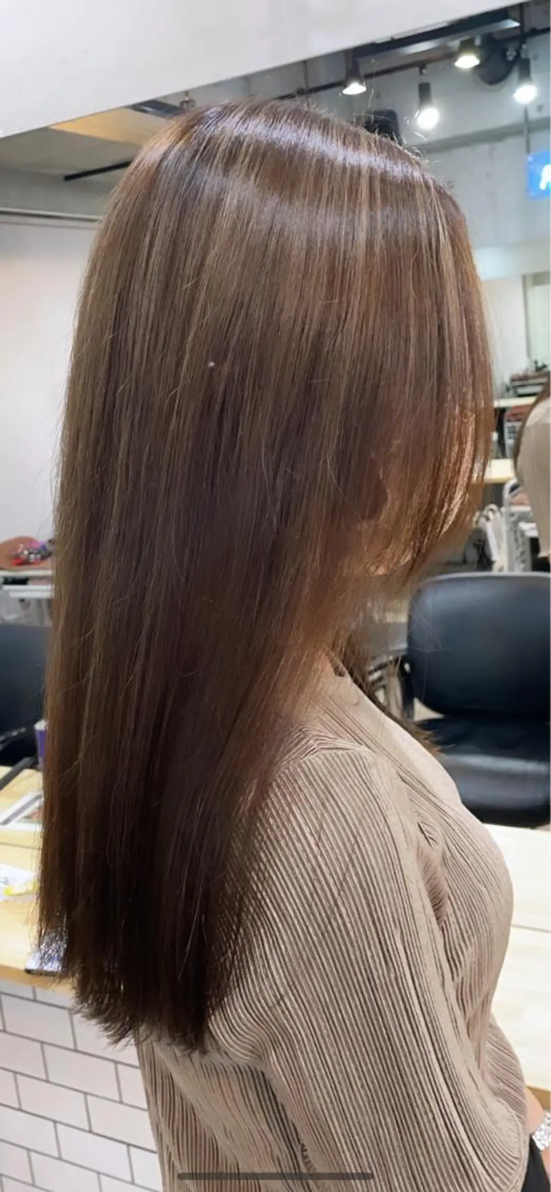 ロング ハイライト カット ヘアカラー アンジェリカ難波所属・的塲 優弥のヘアスタイル