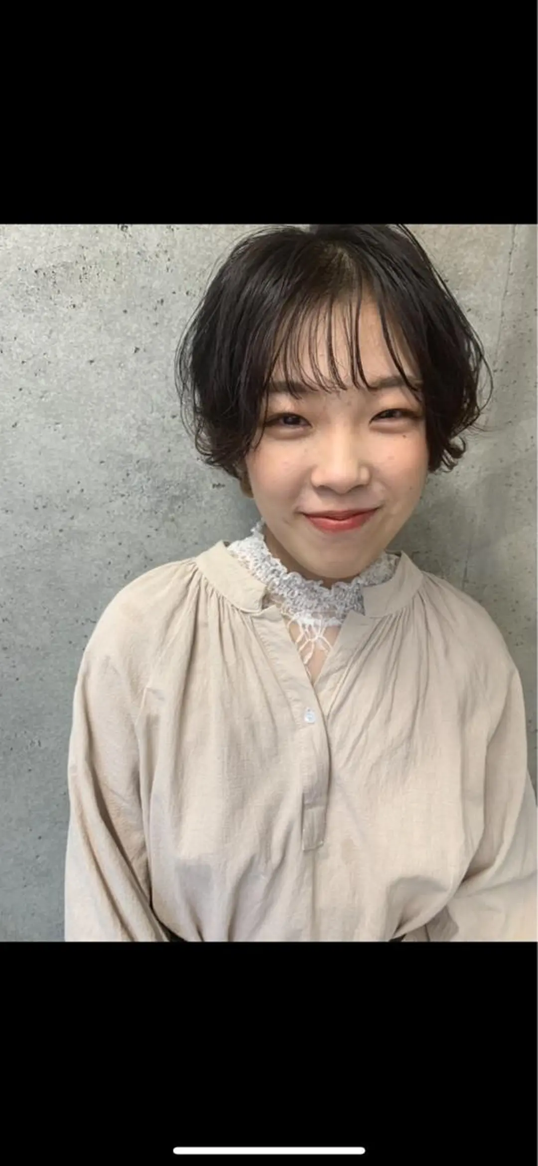 ショート カラー ヘアアレンジ サナ🌱 切りっぱなしボブのヘアスタイル