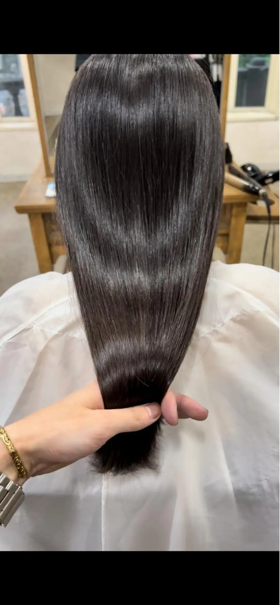 ロング トリートメント ✨ブリーチなし透明感 カラー✨松村 潤のヘアスタイル