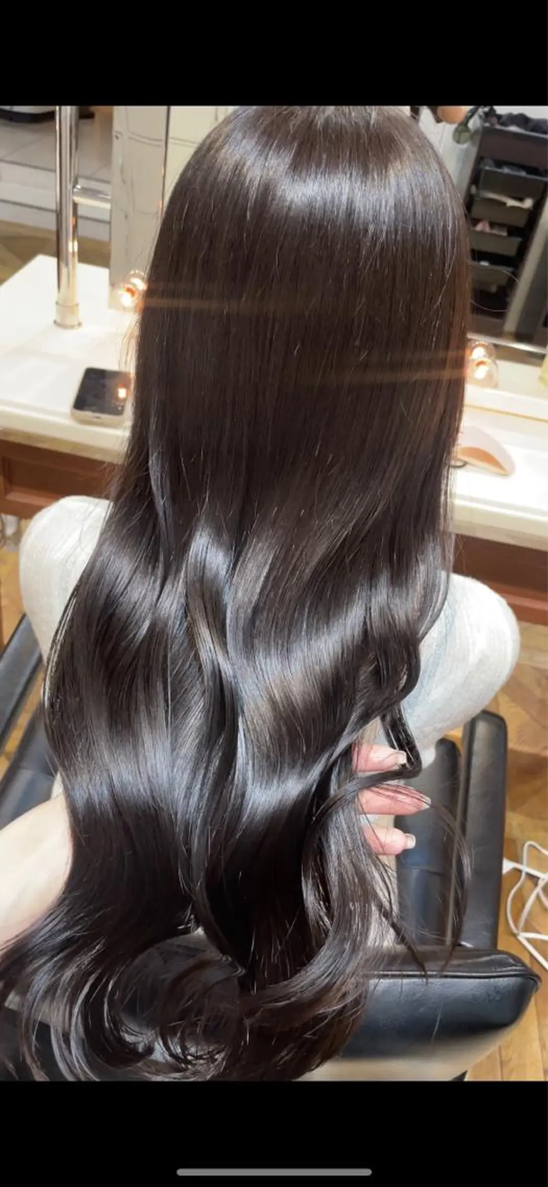 ロング カラー アッシュ アッシュグレー アッシュグレージュ ショコラグレージュ グレージュ カット ヘアカラー トリートメント BEBE所属・ブリーチなし 透明感カラーKANAのヘアスタイル