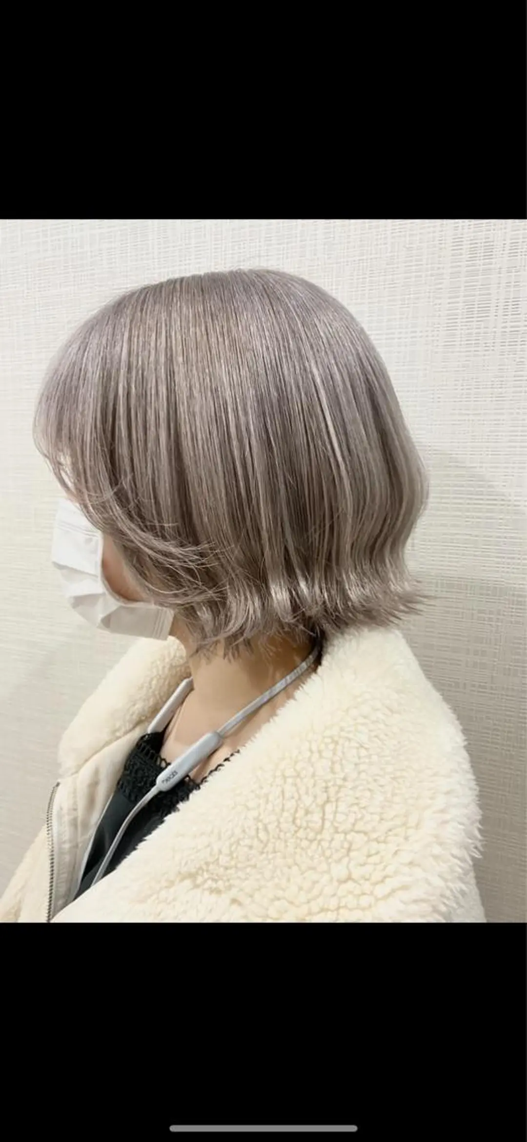 ショート カラー シルバー ホワイトシルバー カット ヘアカラー トリートメント デザインカラー/パー マ🦖外岡咲希🦖のヘアスタイル