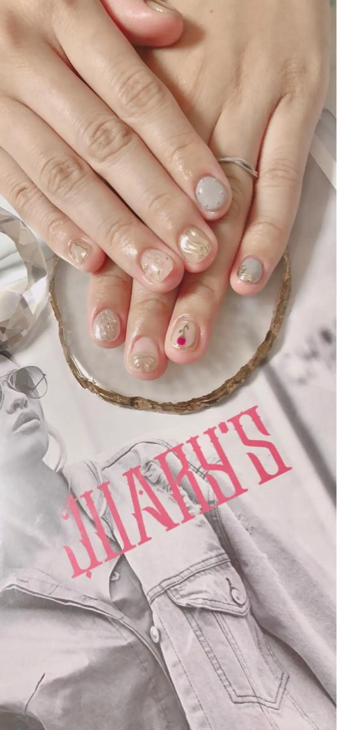 ミディアム カラー キッズ ネイル マツエク・マツパ ハンドネイル ハンドケア 💎ビューティサロン 湘南　RIRAN💎のネイルデザイン