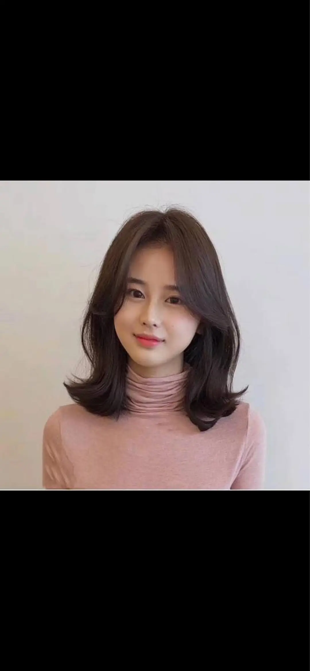 ミディアム カット パーマ ヘアサロンCHARM所属・🌈ハク ユヒのヘアスタイル
