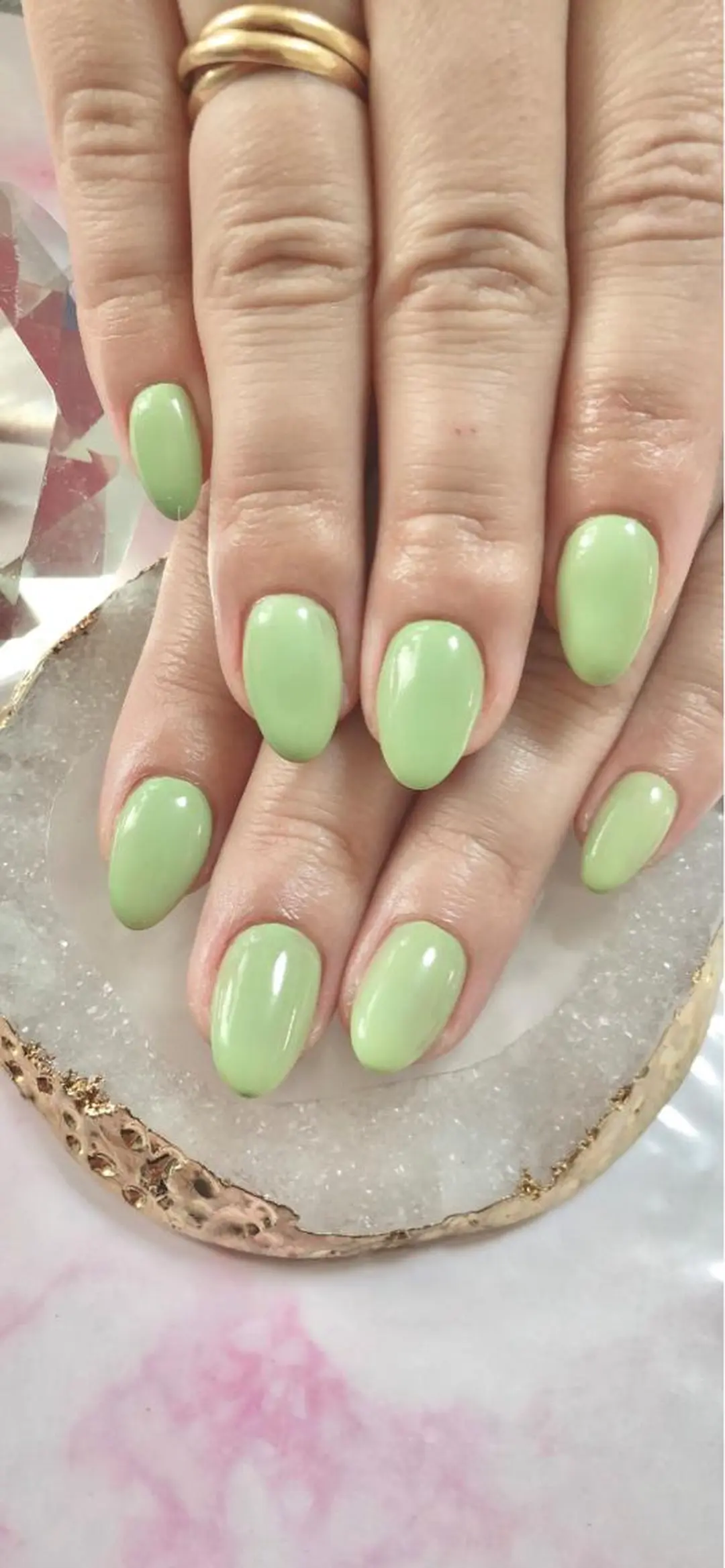 ミディアム カラー キッズ ネイル マツエク・マツパ ハンドネイル ハンドケア 💎ビューティサロン 湘南　RIRAN💎のネイルデザイン