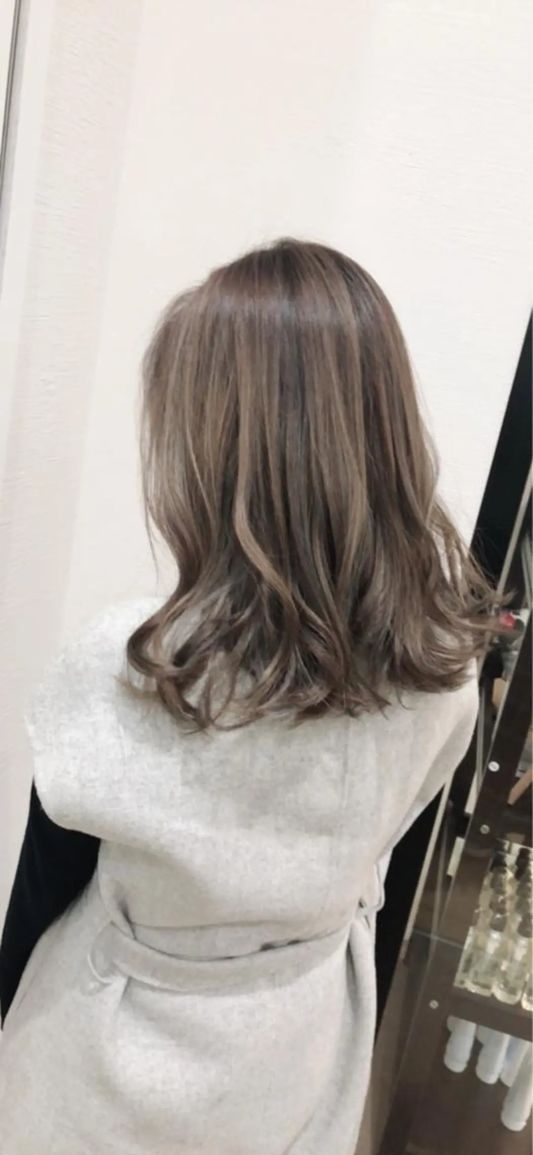 ミディアム カット ヘアカラー 岸川 恭子のヘアスタイル