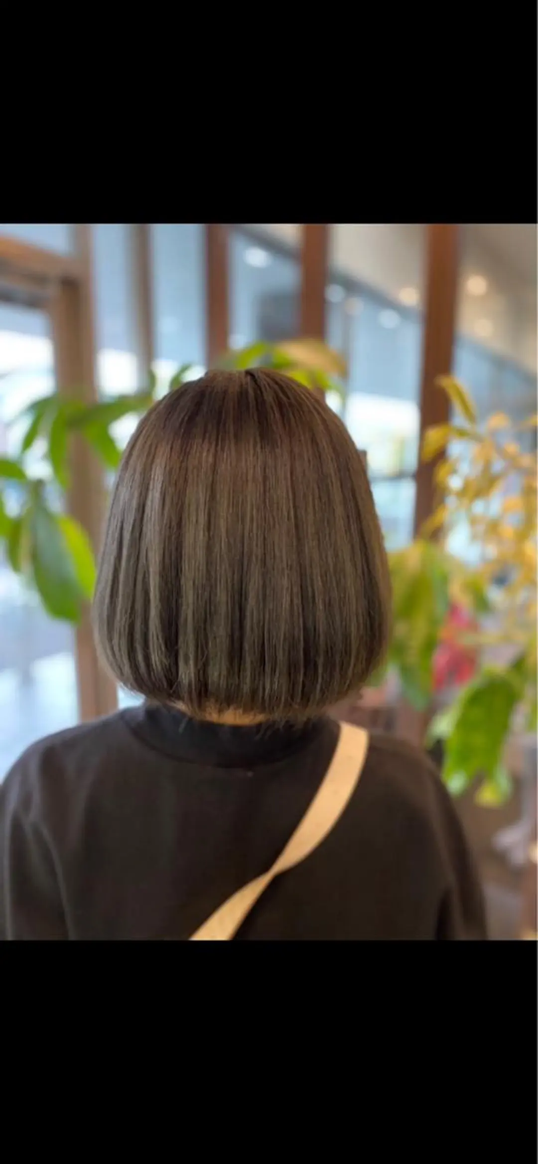 ミディアム カラー 鈴木 千恵子のヘアスタイル
