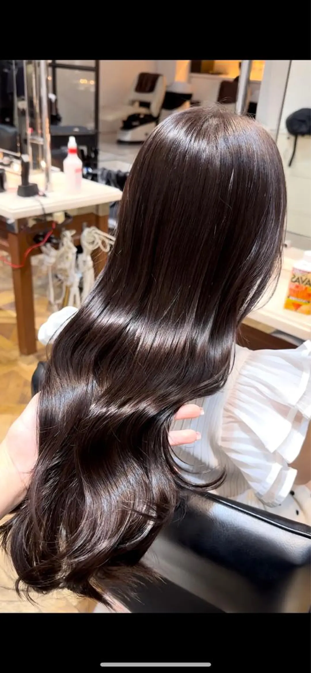 ロング カラー ベージュカラー ブラウンカラー 透明感カラー カット ヘアカラー トリートメント BEBE所属・ブリーチなし 透明感カラーKANAのヘアスタイル