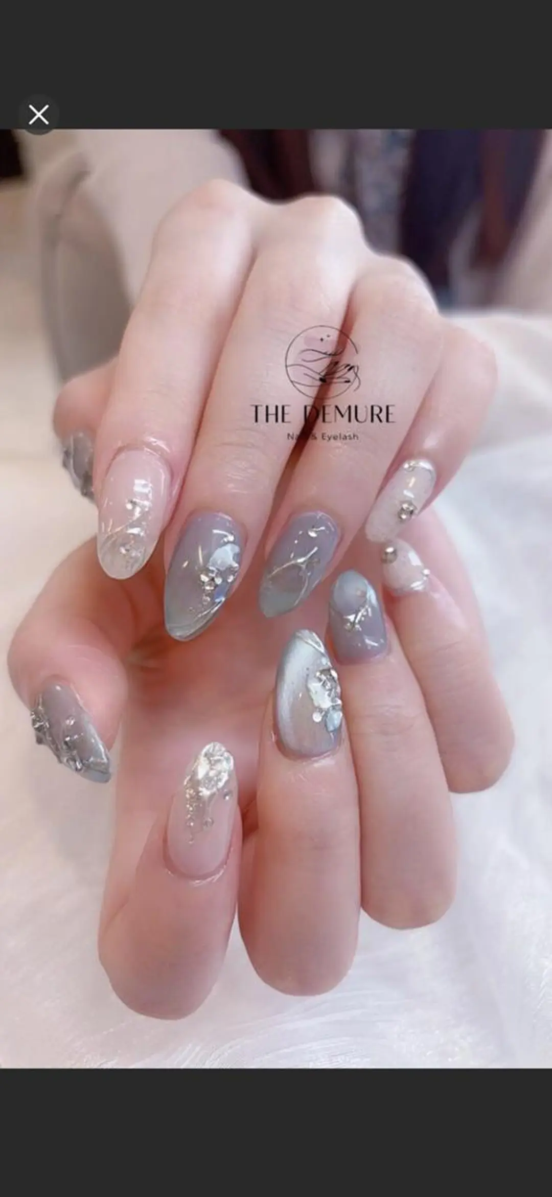 ネイル Demure Amyのネイルデザイン