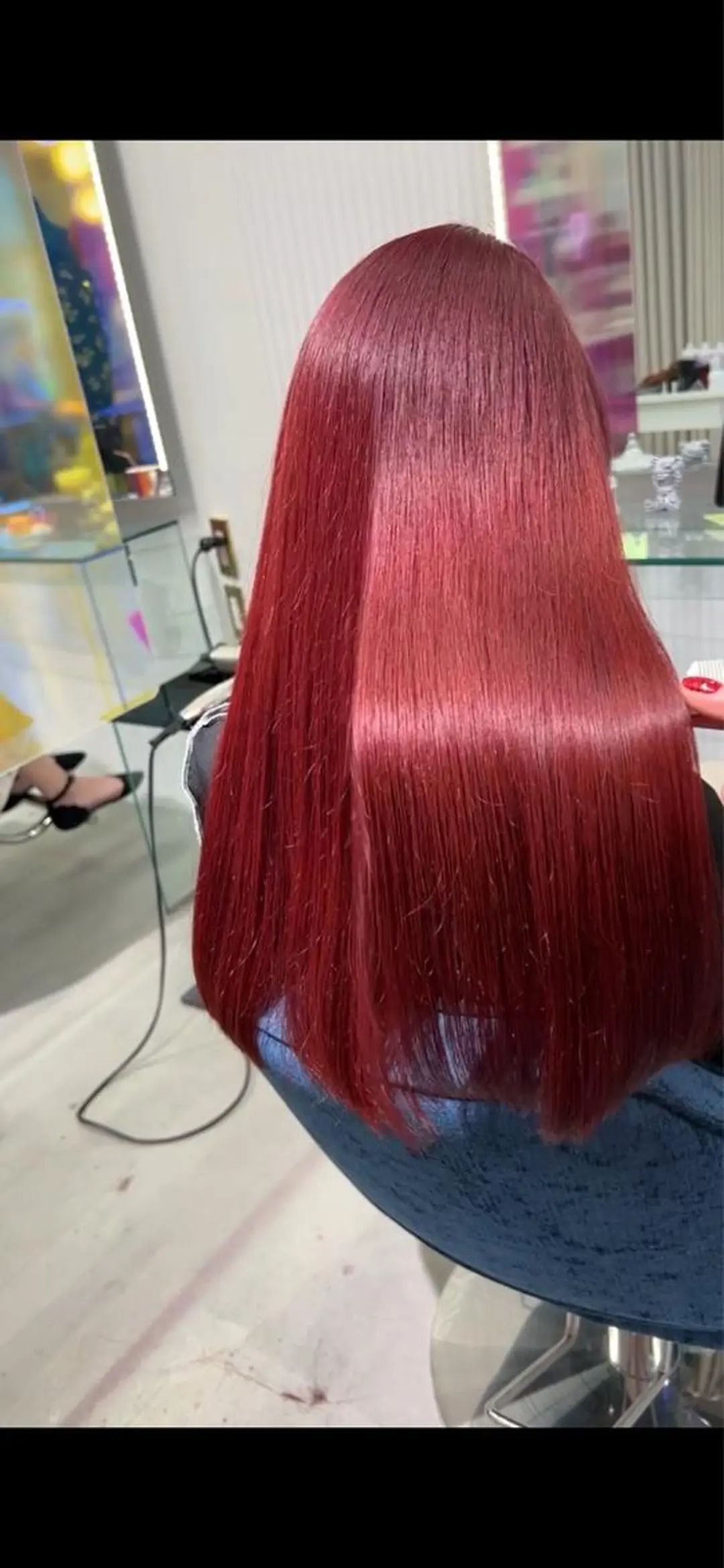 ロング カラー レッドカラー 安井まゆ _Box mico.のヘアスタイル