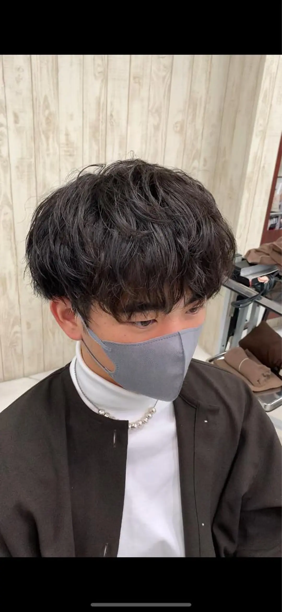 パーマ メンズ サロンド エフ真壁店所属・縮毛矯正特化美容師 酸性ストレート細谷のヘアスタイル