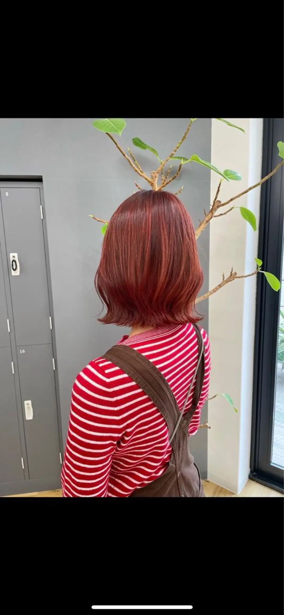 ミディアム 岸本 理希のヘアスタイル