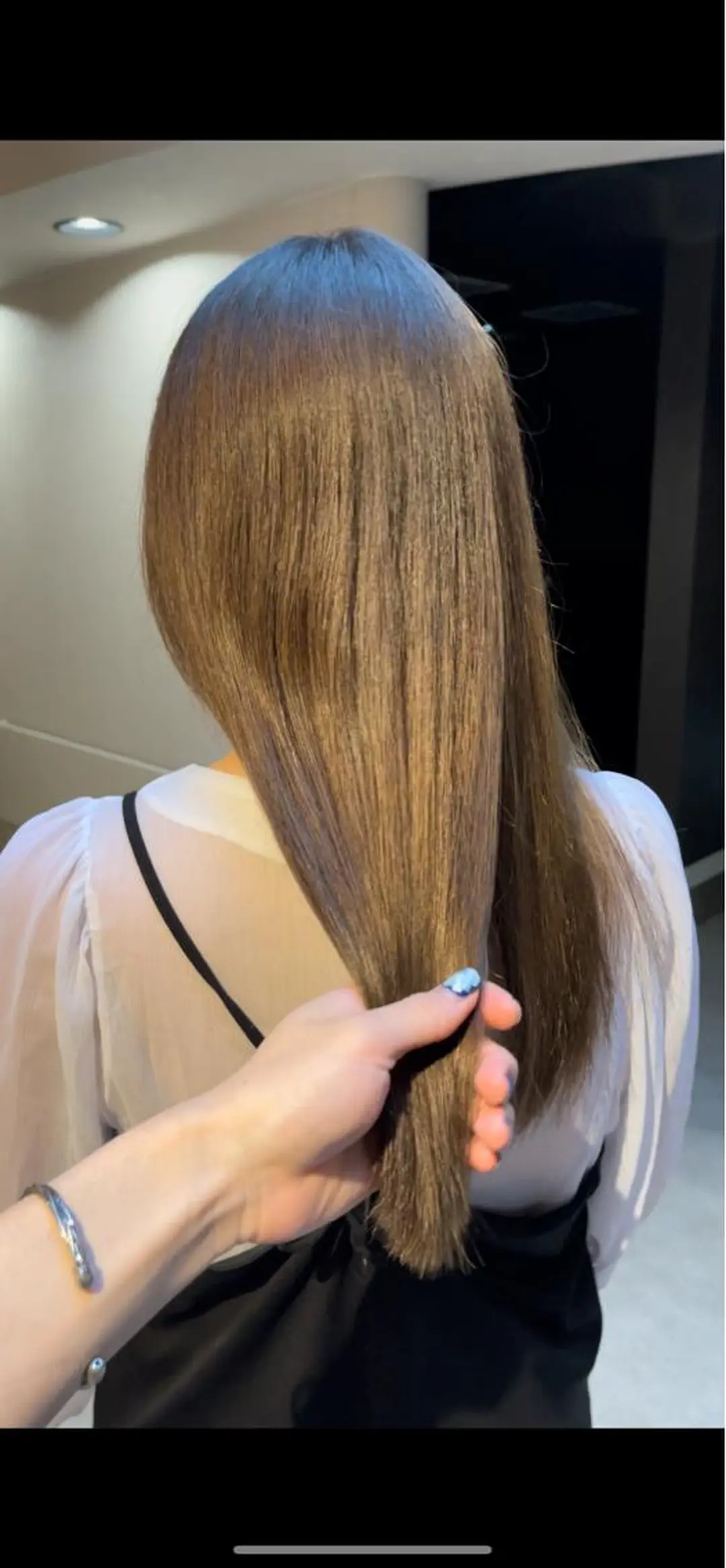 セミロング hyphen《ハイフン》所属・市村 香多のヘアスタイル