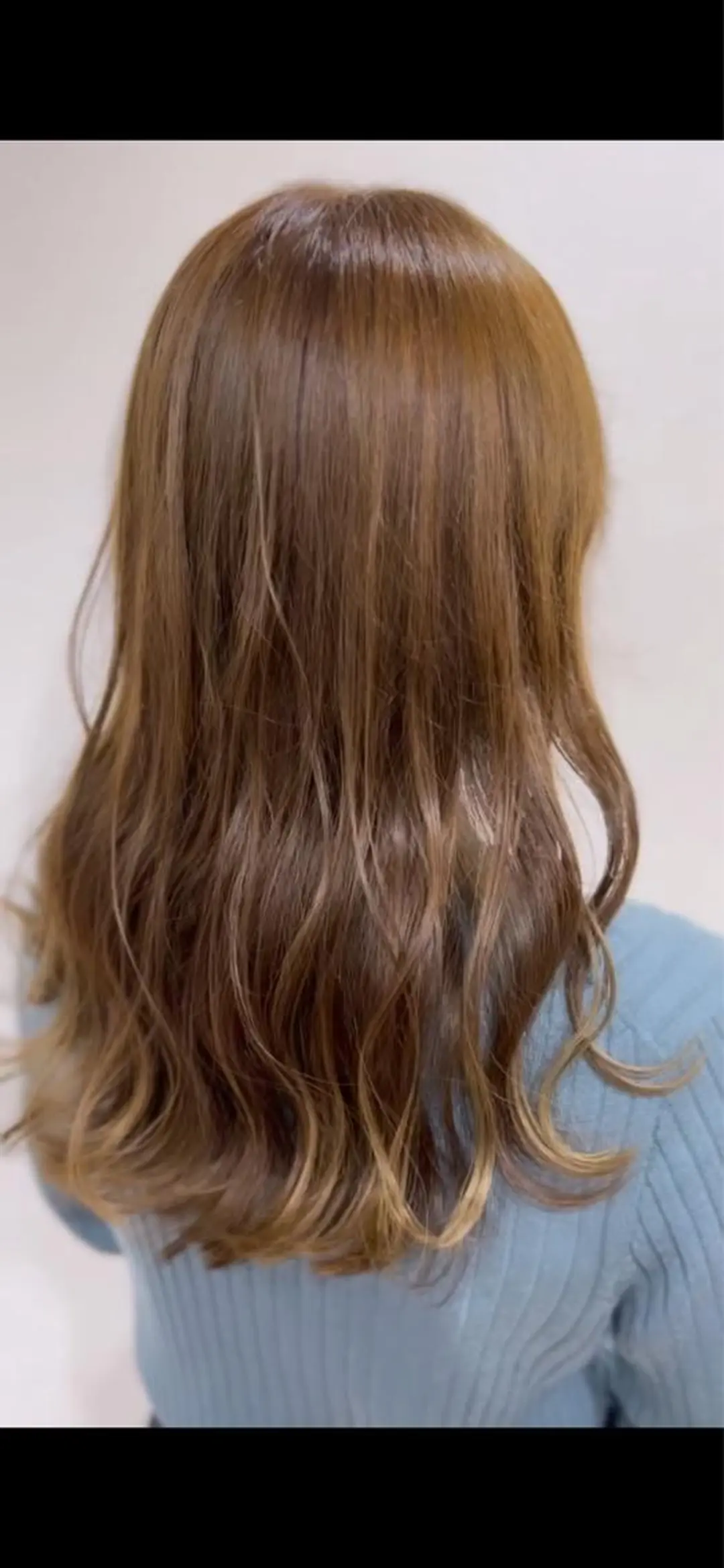 ロング カラー グレージュ 原田 健斗のヘアスタイル