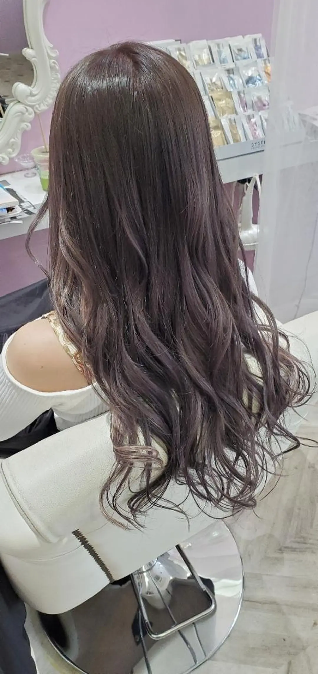 ロング カラー ヘアアレンジ ベージュカラー インナーカラー シルバー シルバーベージュ エクステ ナカシマ  アユミのヘアスタイル