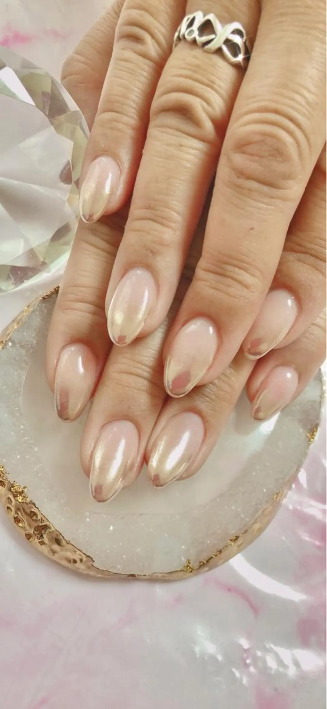 ミディアム カラー キッズ ネイル マツエク・マツパ ハンドネイル ハンドケア 💎ビューティサロン 湘南　RIRAN💎のネイルデザイン