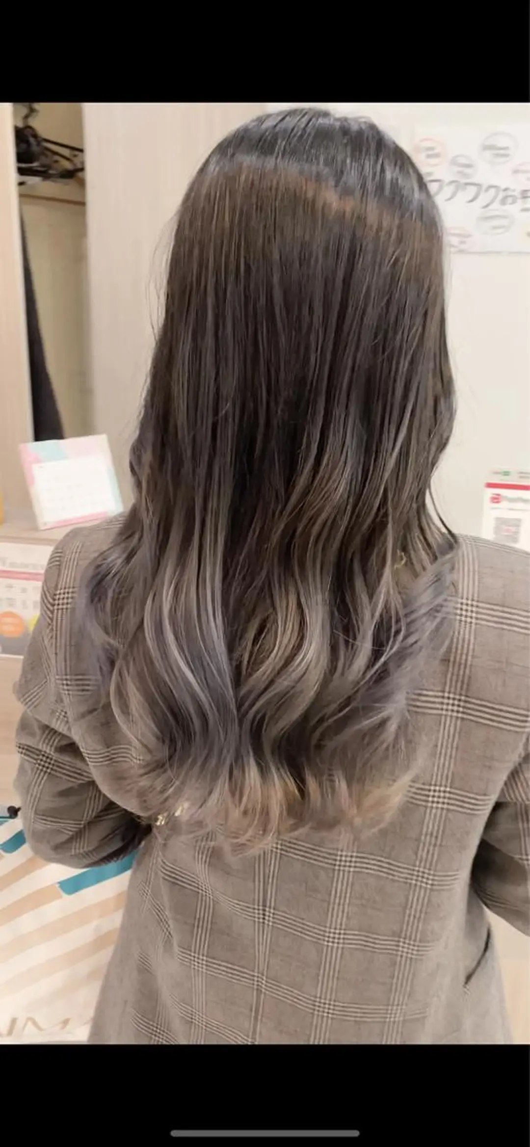 セミロング ヘアカラー トップスタイリスト 江口 稜亮のヘアスタイル