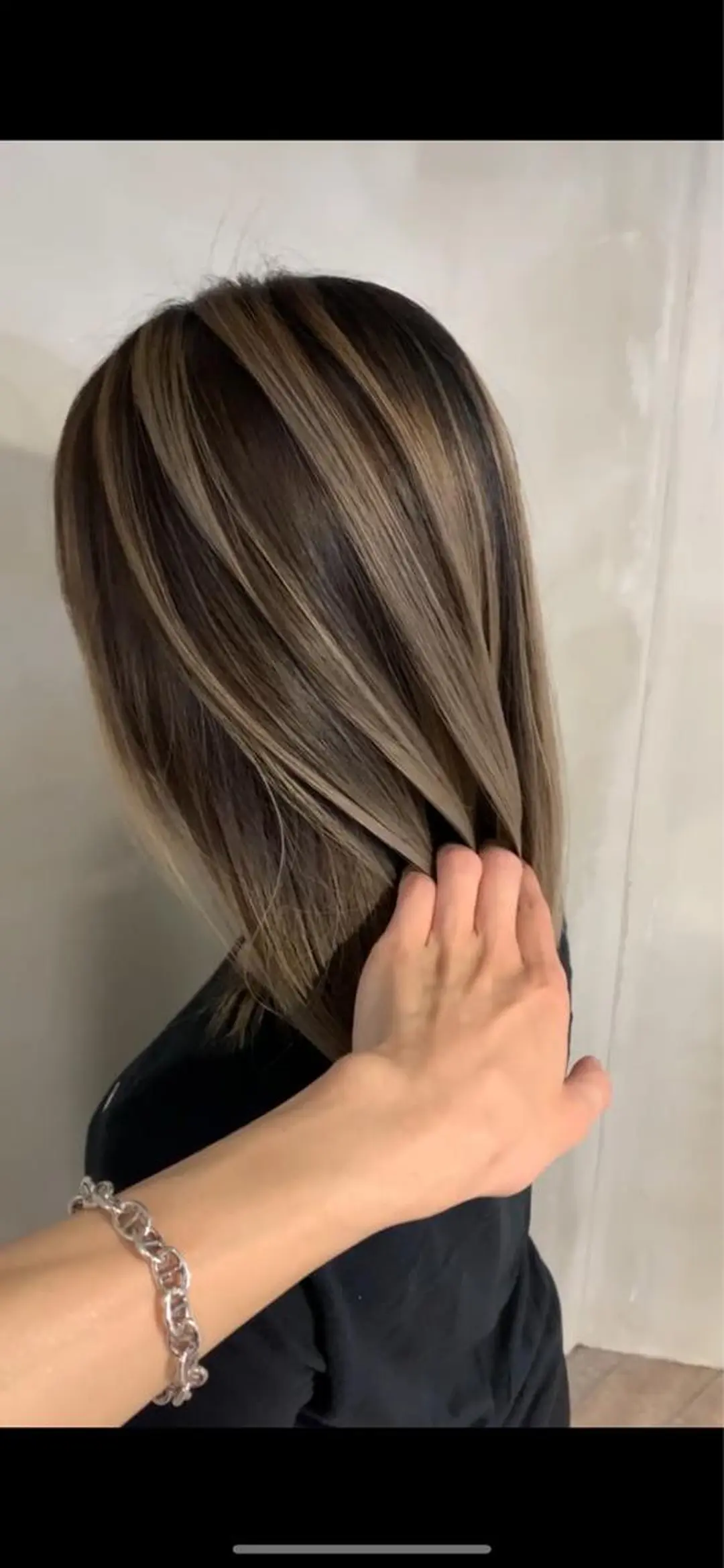 ミディアム カラー バレイヤージュ 外国人風カラー レイヤーカット ブリーチ/ハイトーン 🔥MOTOKI🔥のヘアスタイル