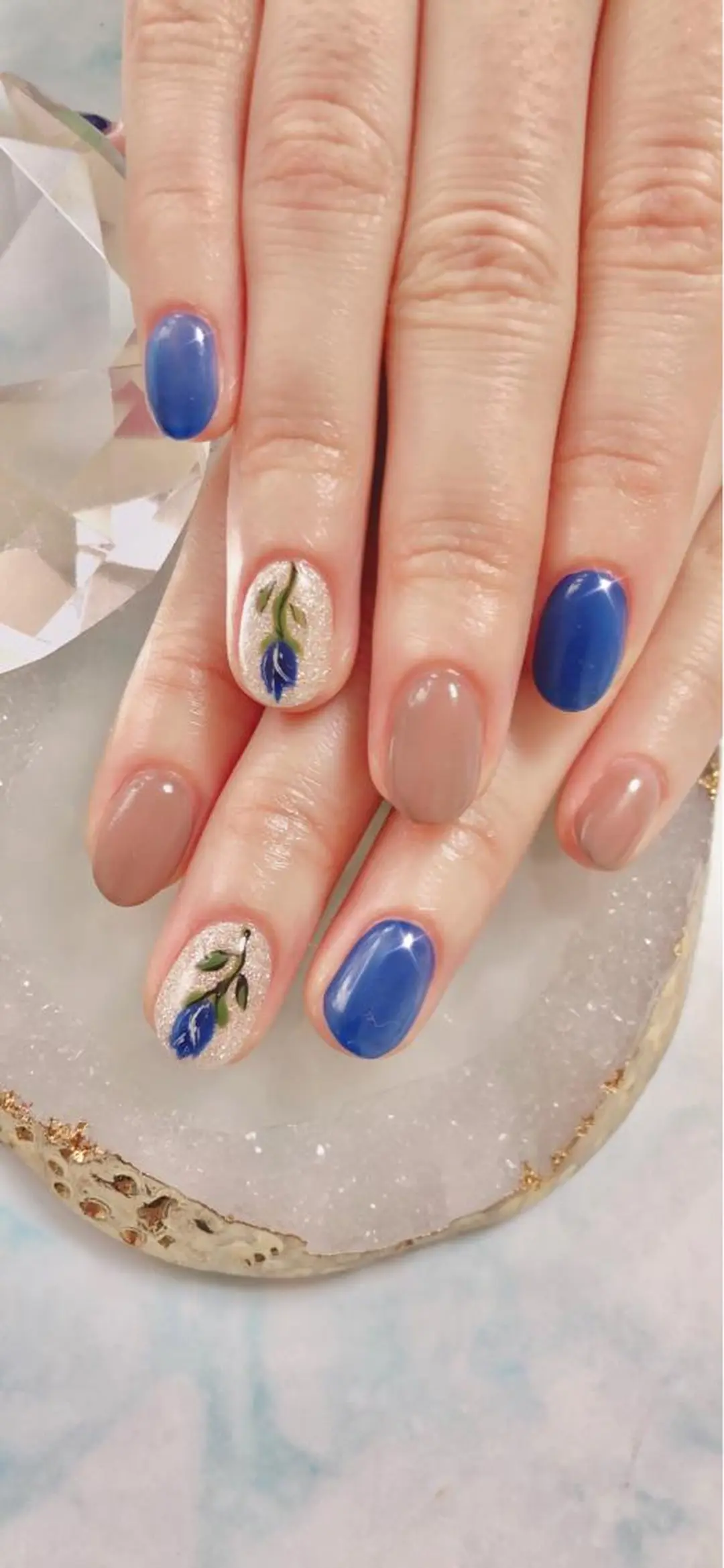 ミディアム カラー キッズ ネイル マツエク・マツパ ハンドネイル ハンドケア 💎ビューティサロン 湘南 RIRAN💎のネイルデザイン