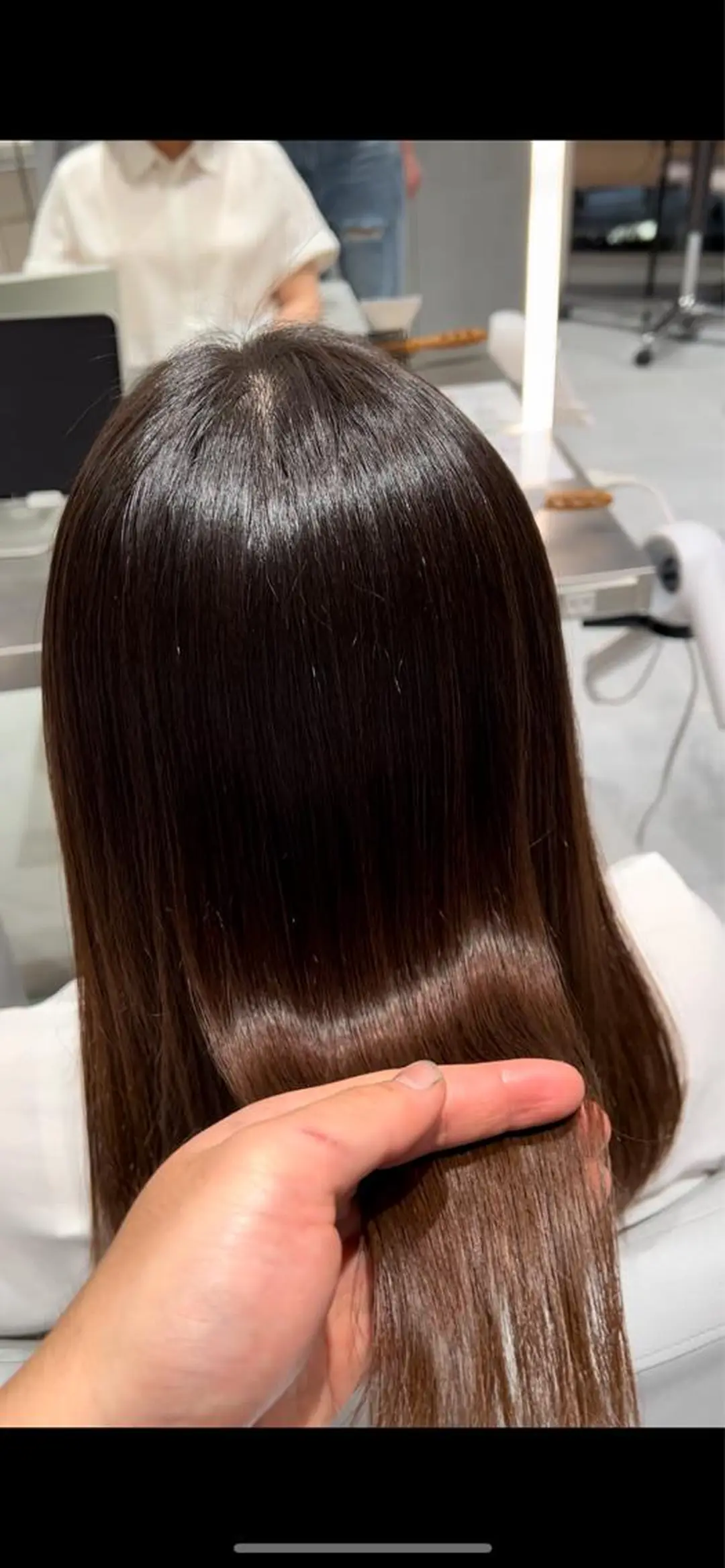 セミロング MINX Ginza所属・ツヤ透明感カラー✨ 寺本彗人のヘアスタイル
