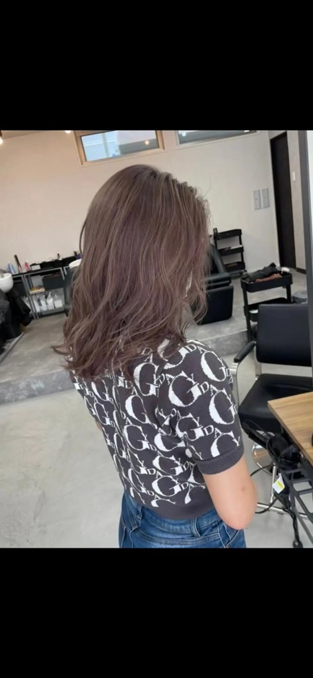 セミロング カラー ヘアセット H西梅田所属・カラー専門H西梅田 tagaのヘアスタイル