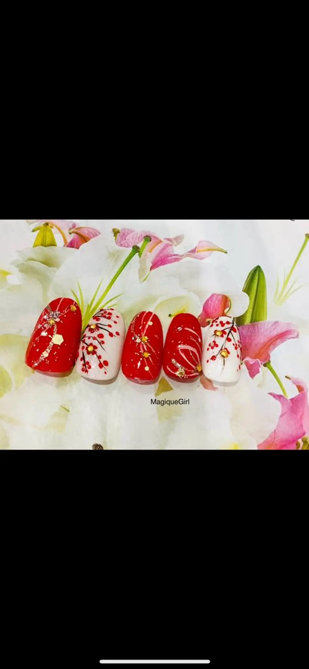 ネイル Magique パリ 専門店🎀のマツエク・マツパデザイン