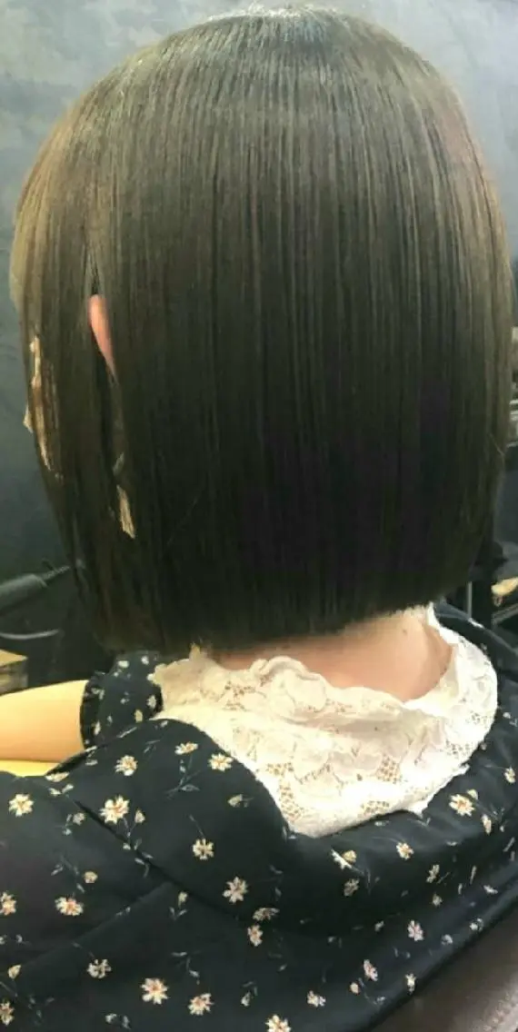 ショート カラー 柴田 えいじのヘアスタイル
