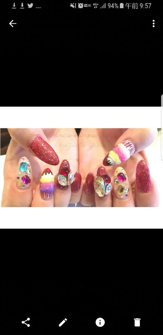 ネイル 鈴木 ゆいのネイルデザイン