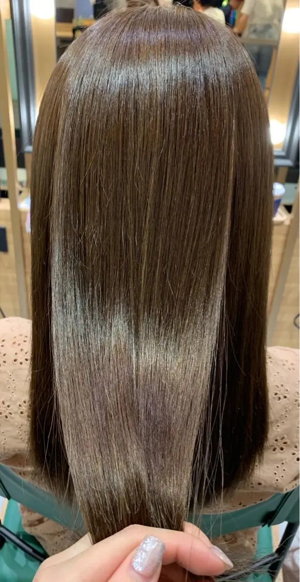 ロング カラー 澤村 志織のヘアスタイル