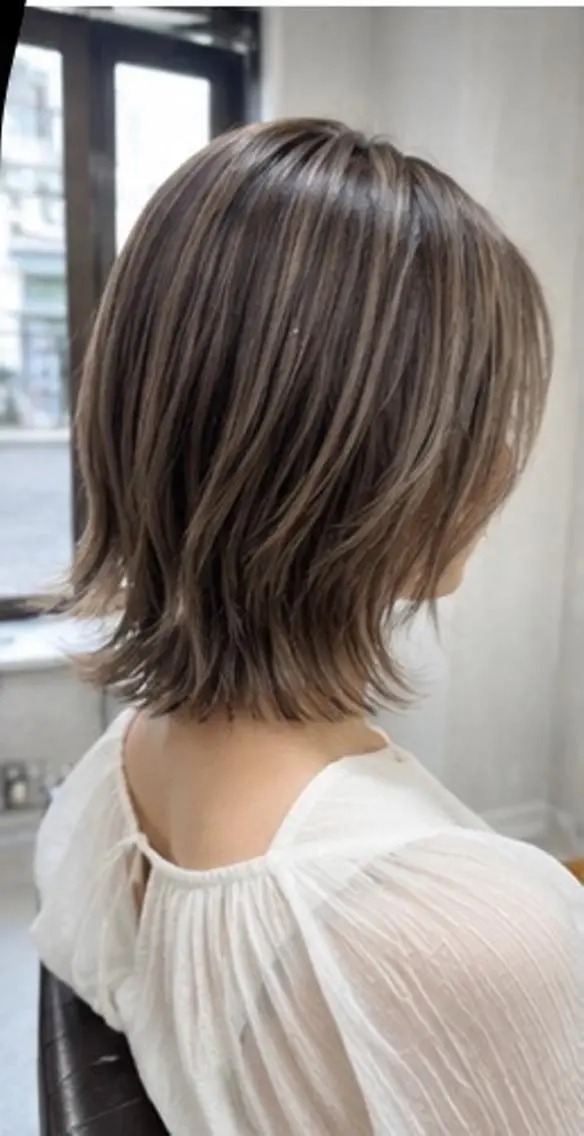 カラー No Cut Lienのヘアスタイル