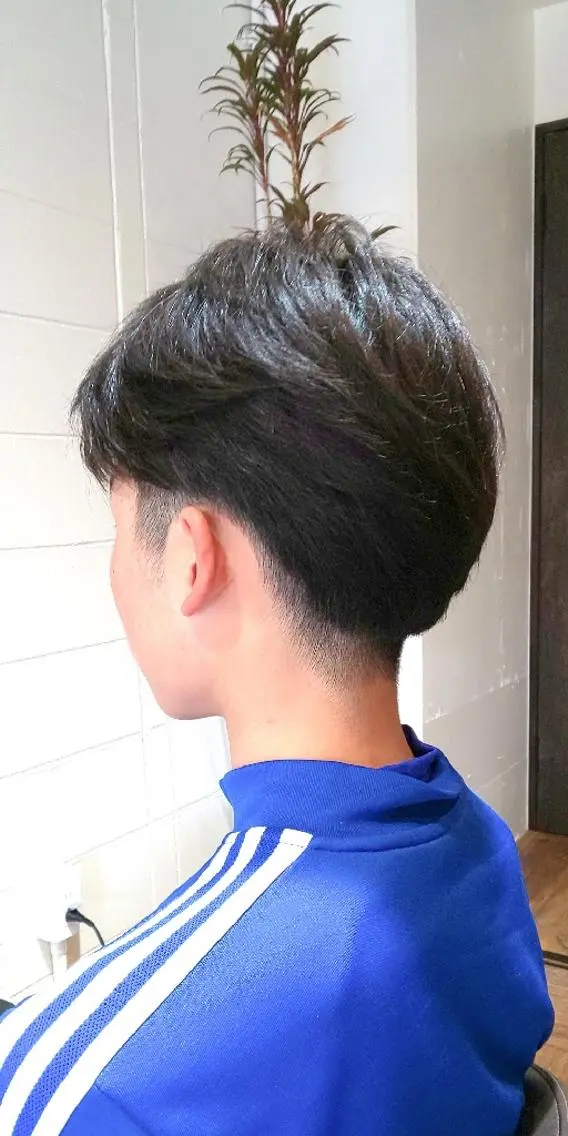 ショート カット 反保 裕伸のヘアスタイル