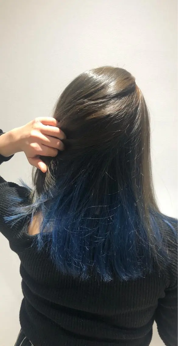 セミロング カラー ヘアカラー 芝田 望優のヘアスタイル