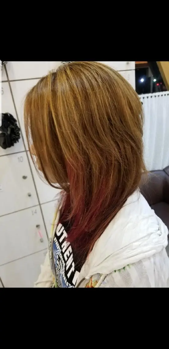 カラー SALOWIN栄 高須大貴のヘアスタイル