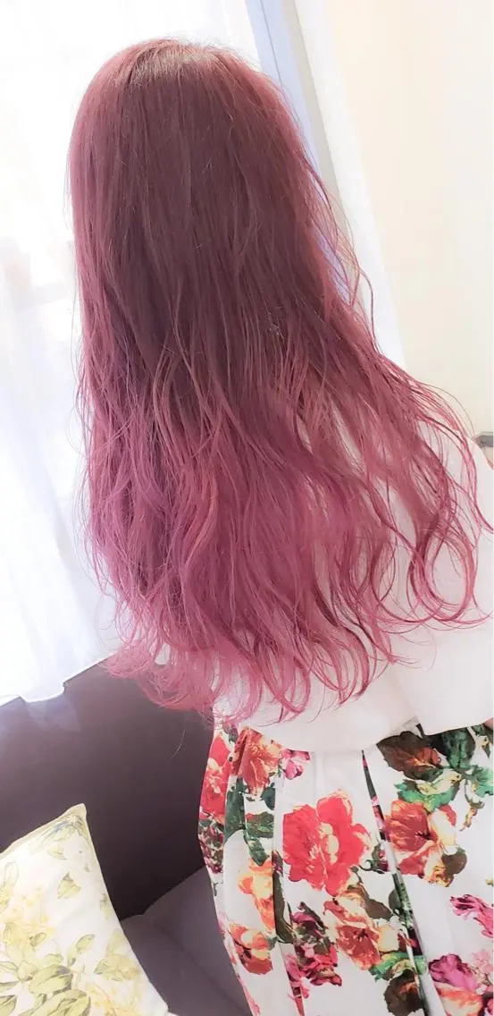 ロング カラー ピンクカラー バイオレットカラー 新宿/韓国レイヤー 髪質改善カラー/角所のヘアスタイル