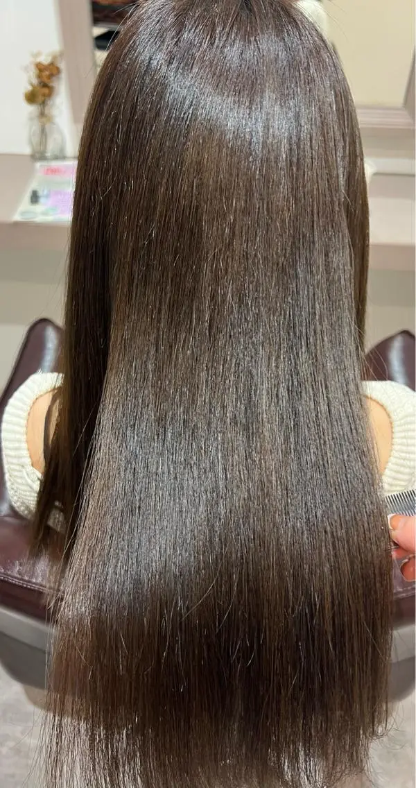 セミロング カット 縮毛矯正 井上 美春のヘアスタイル