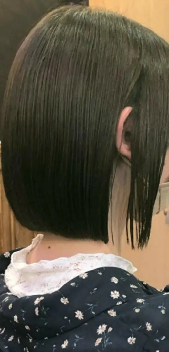 ショート カラー 柴田 えいじのヘアスタイル