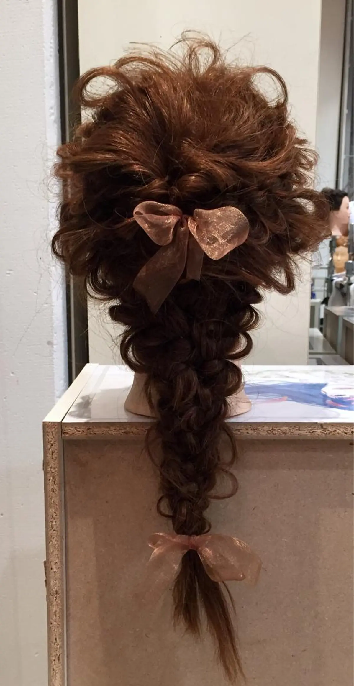 ヘアアレンジ 三つ編み YOKOI SHINJIのヘアスタイル