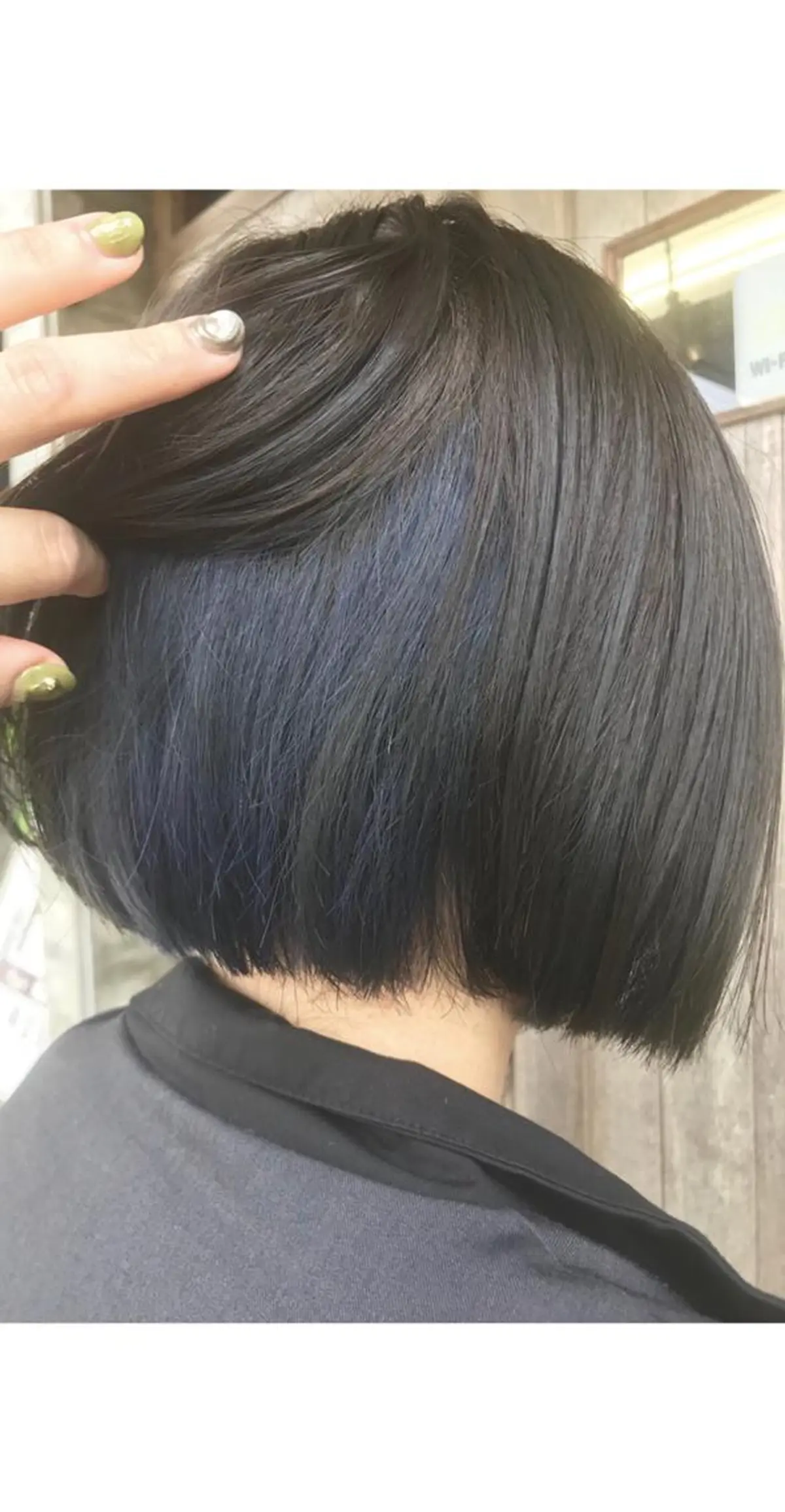 ショート カラー hair works raptureのヘアスタイル