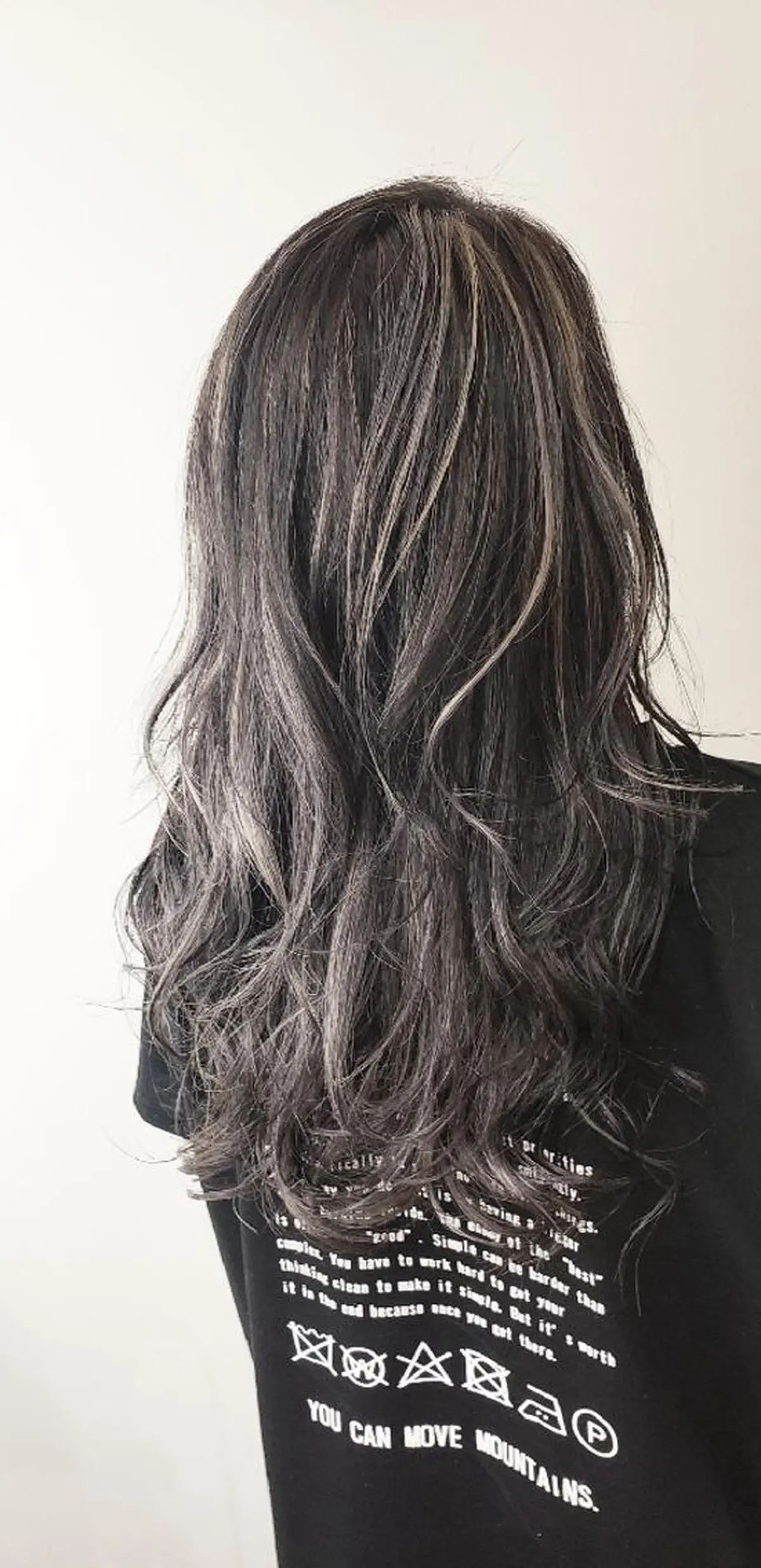 セミロング カラー ヘアアレンジ ハイライトカラー ラベンダーカラー ハイライト 【髪質改善美容師】t occa茨木篠原健太のヘアスタイル