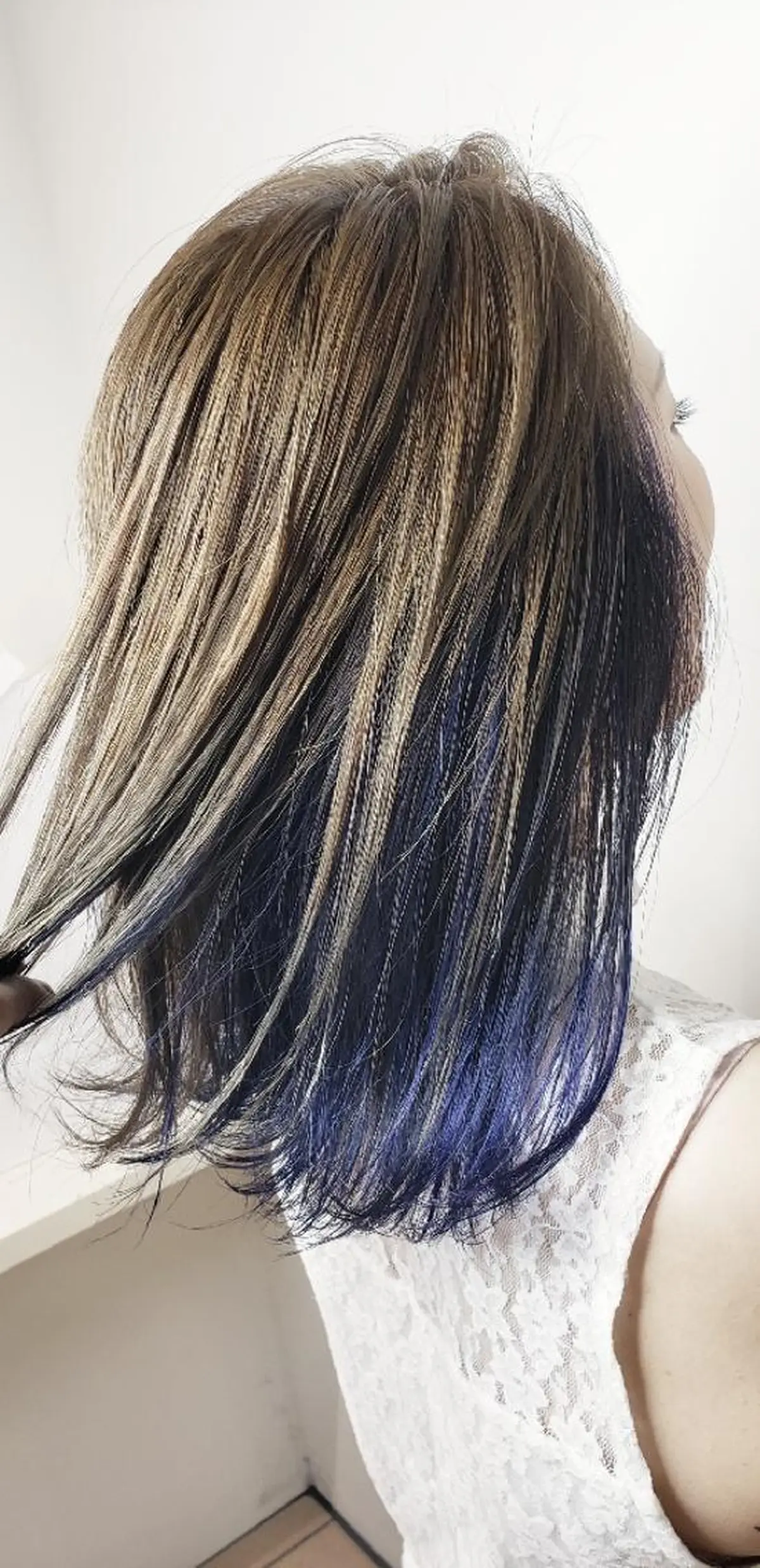 ミディアム カラー ヘアアレンジ ベージュカラー ブルーカラー ミルキーベージュ 【髪質改善美容師】t occa茨木篠原健太のヘアスタイル