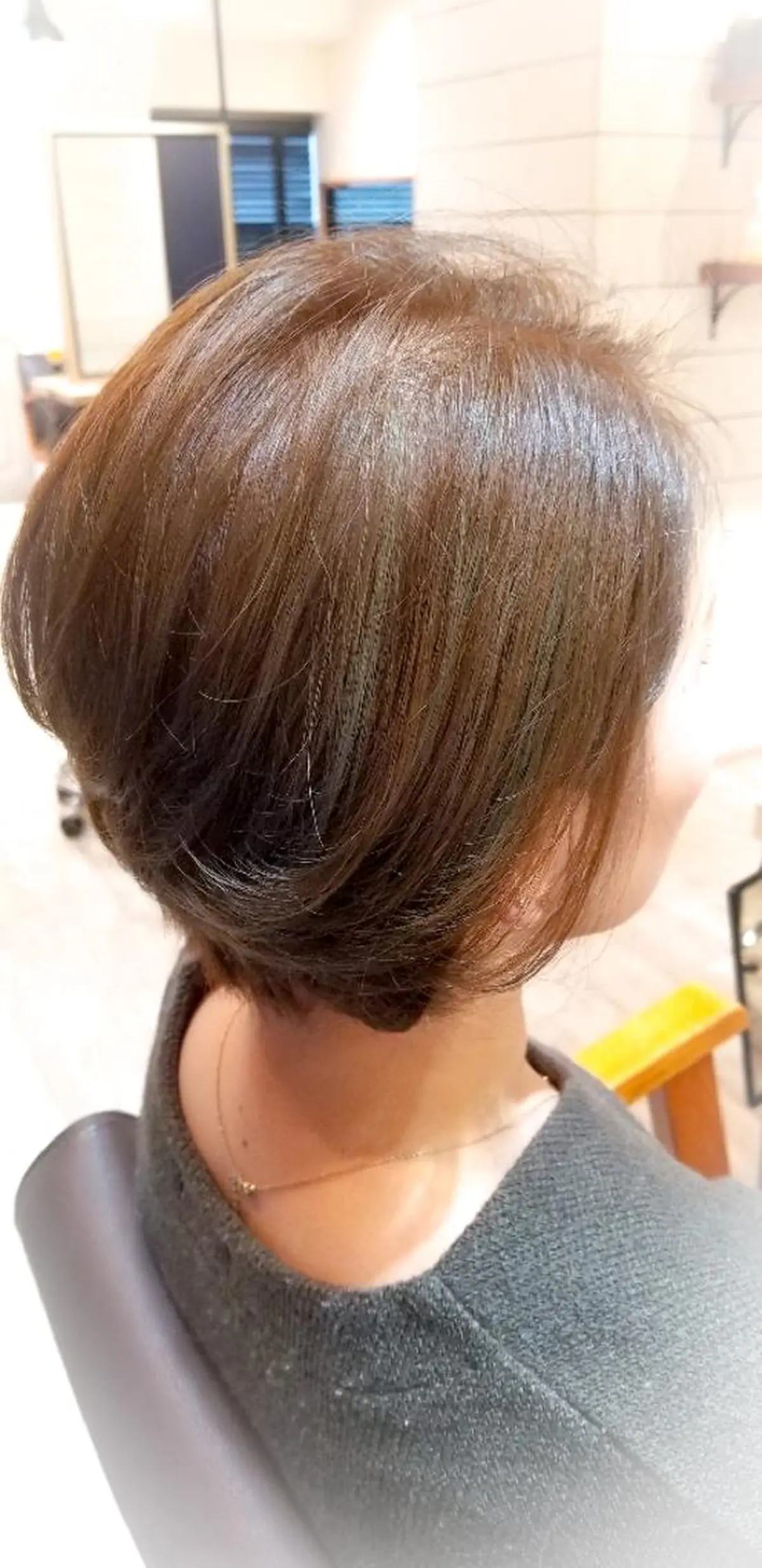 ショート カラー イルミナカラー 伊藤 傑のヘアスタイル