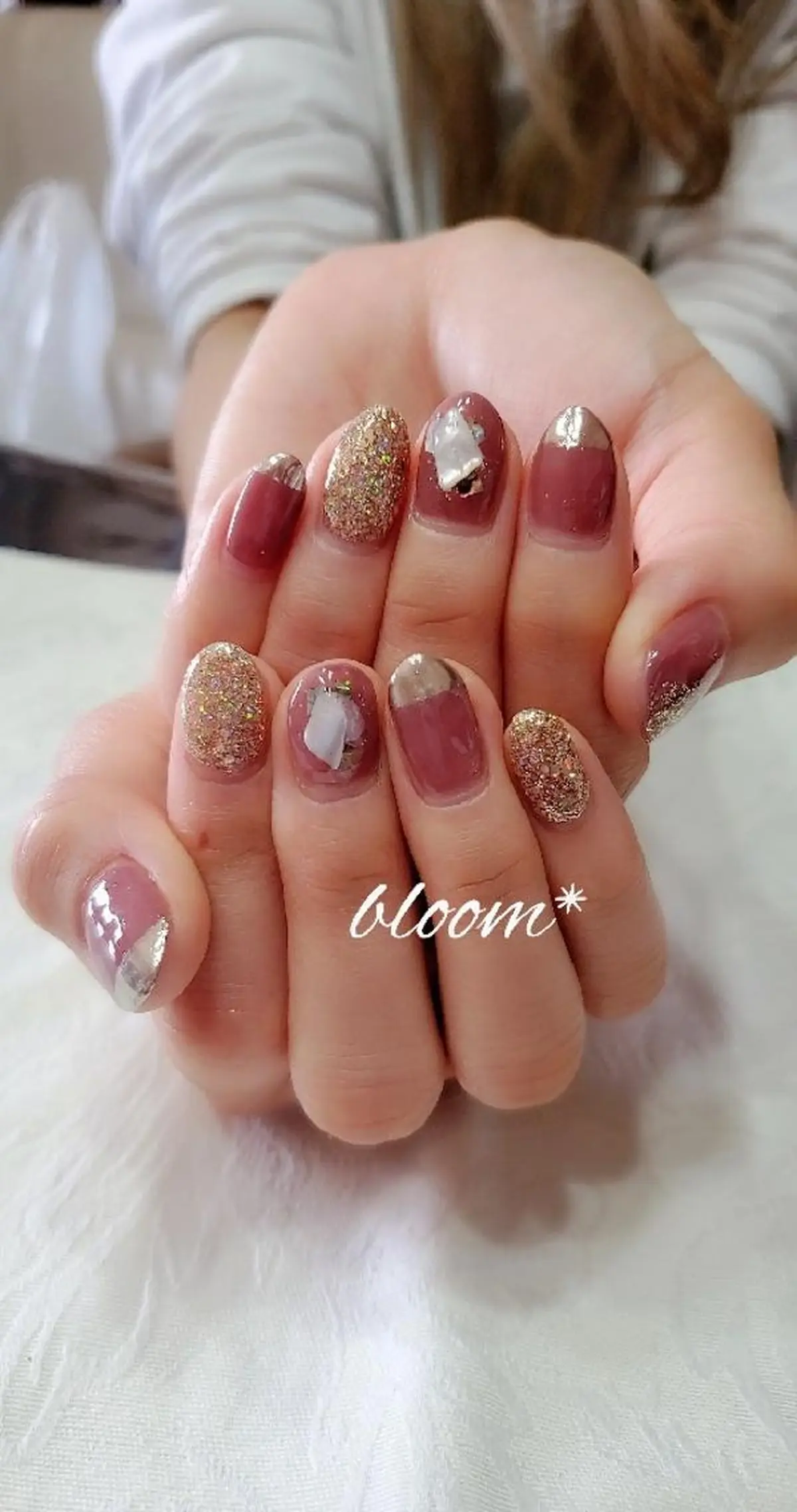 ネイル ミラーネイル ハンドネイル bloom *のネイルデザイン