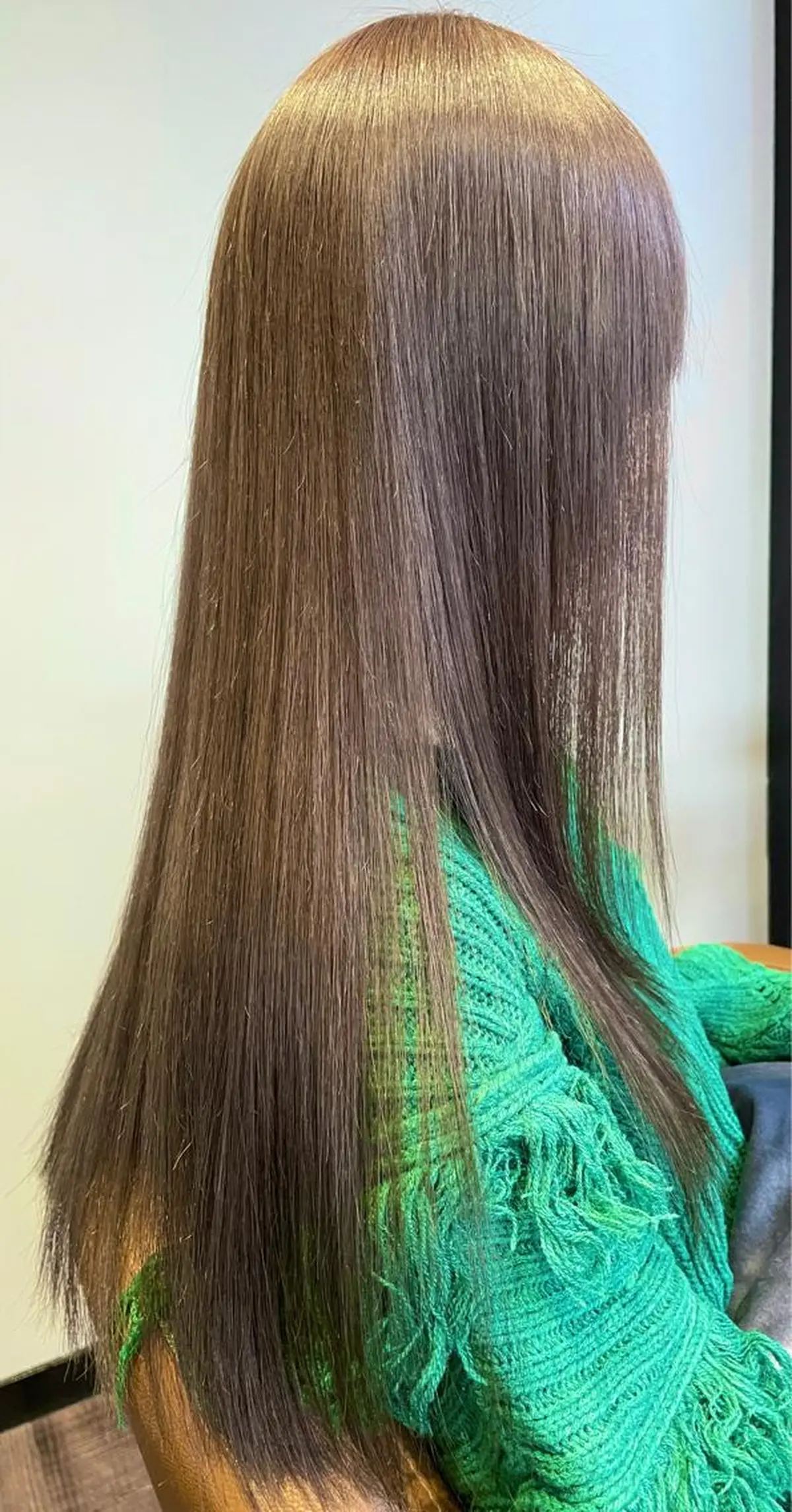 ロング カラー カット ヘアカラー トリートメント Mavie hair所属・髪質改善×潤艶カラー ⭐️岡田崇彰のヘアスタイル