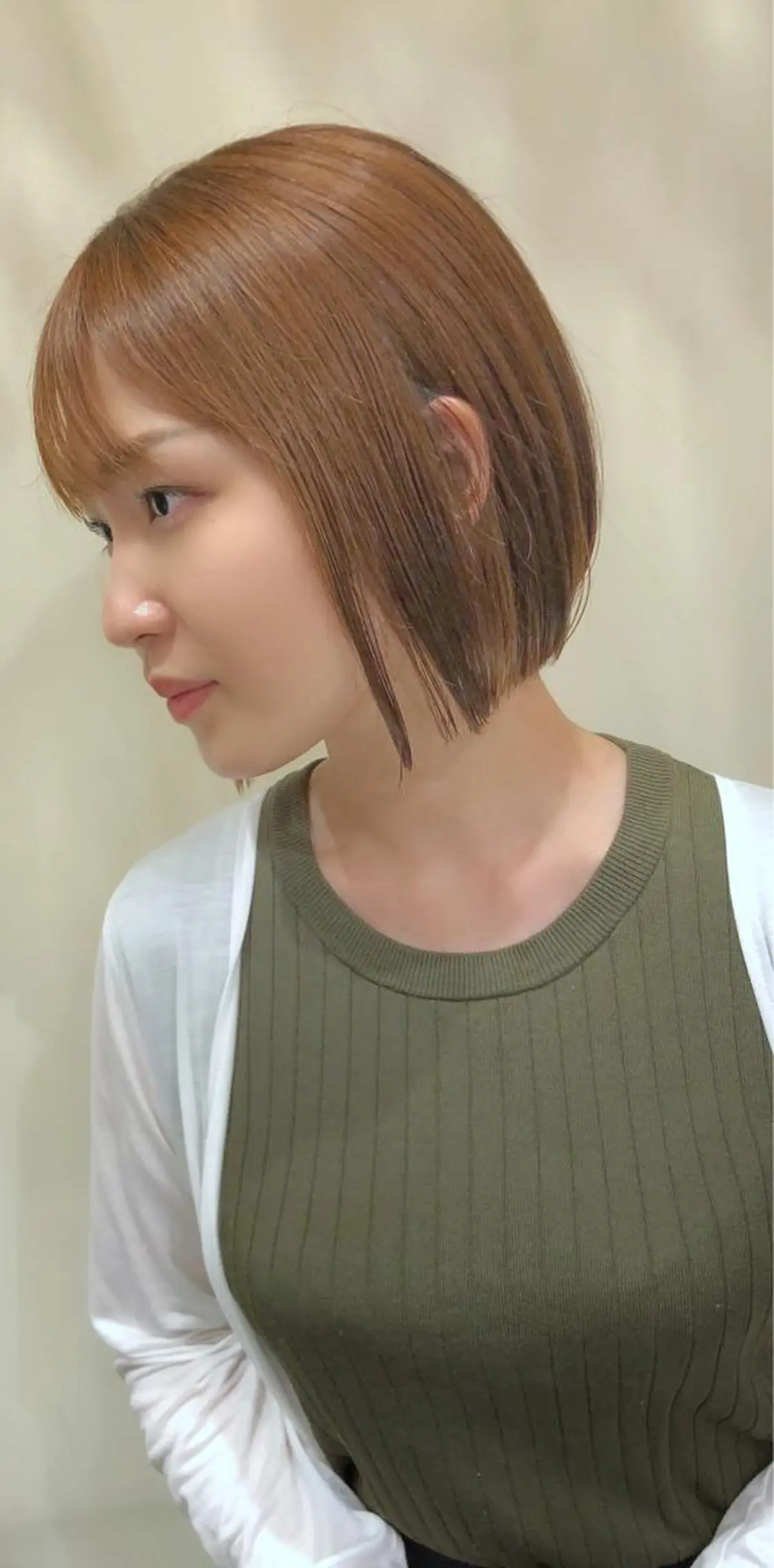 ショート カラー オレンジ ボブ 安藤 明日翔のヘアスタイル