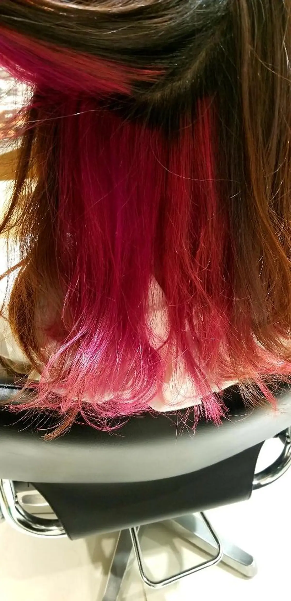 セミロング カラー ピンクカラー 🔴赤み消し/ 艶カラー落合　優🔴のヘアスタイル