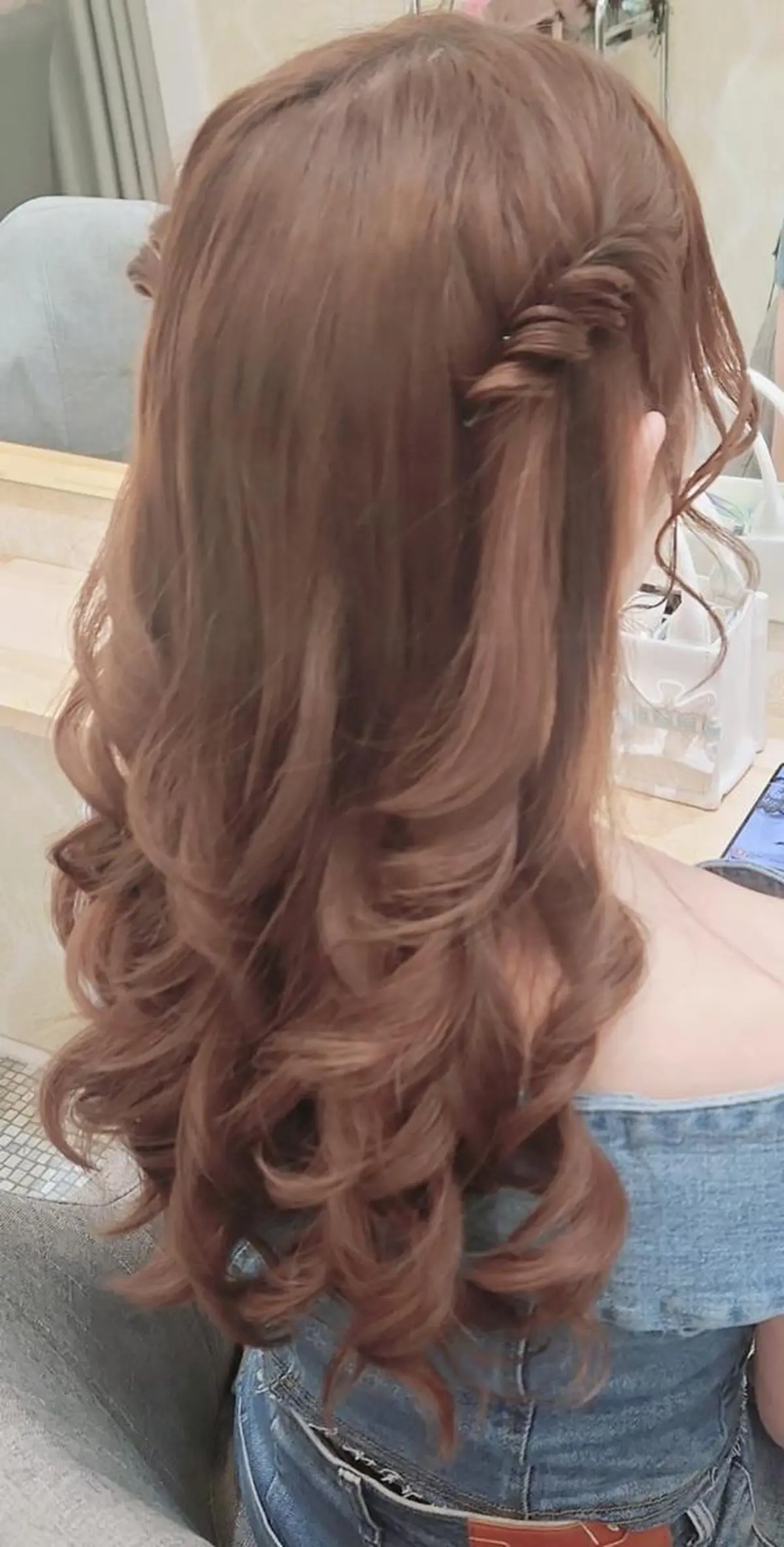 ヘアアレンジ FIRST天神駅直結 jr　KAORU④のネイルデザイン