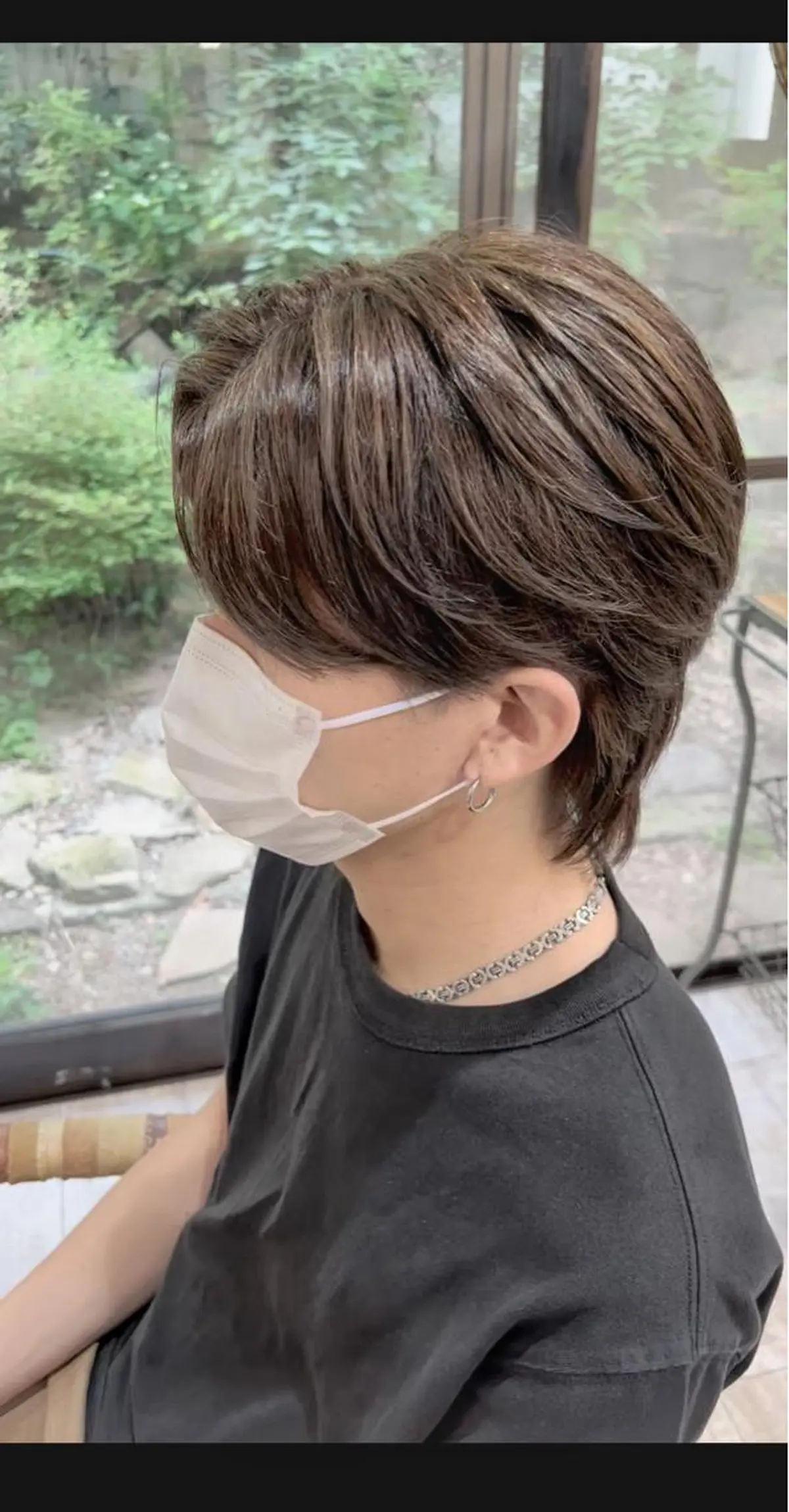ショート カラー パーマ メンズ メンズブリーチ センターパート フェードカット メンズハイライト メンズハイトーン メンズStylist 山根慧のヘアスタイル