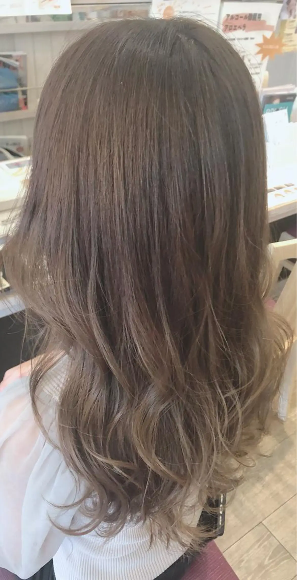ロング Well's TAIGAのヘアスタイル