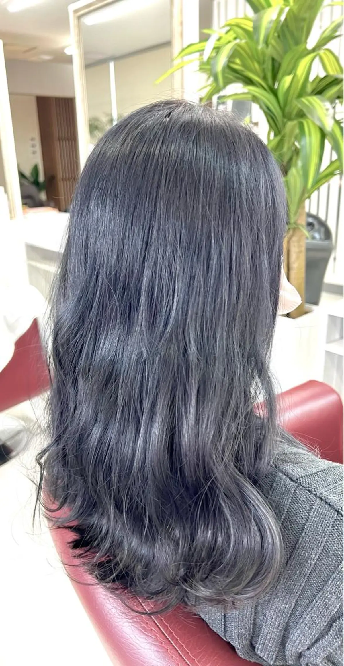 ミディアム カラー ブリーチ ブルーカラー ブリーチなしカラー KEN 🌟のヘアスタイル