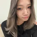 小顔レイヤー/明るめ ベージュ/モモのプロフィール画像