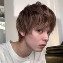zoey centuryのプロフィール画像